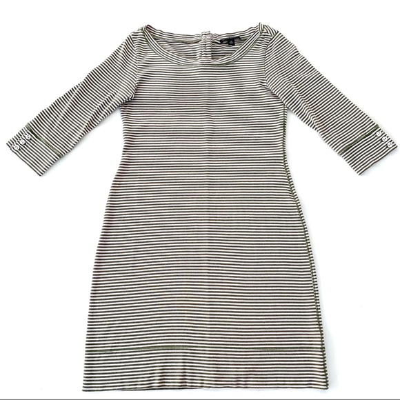 Banana Republic Dresses & Skirts - BANANA REPUBLIC fitted t shirt dress small